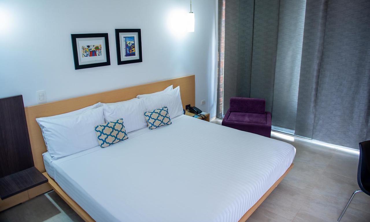 Hotel Casablanca Кукута Экстерьер фото
