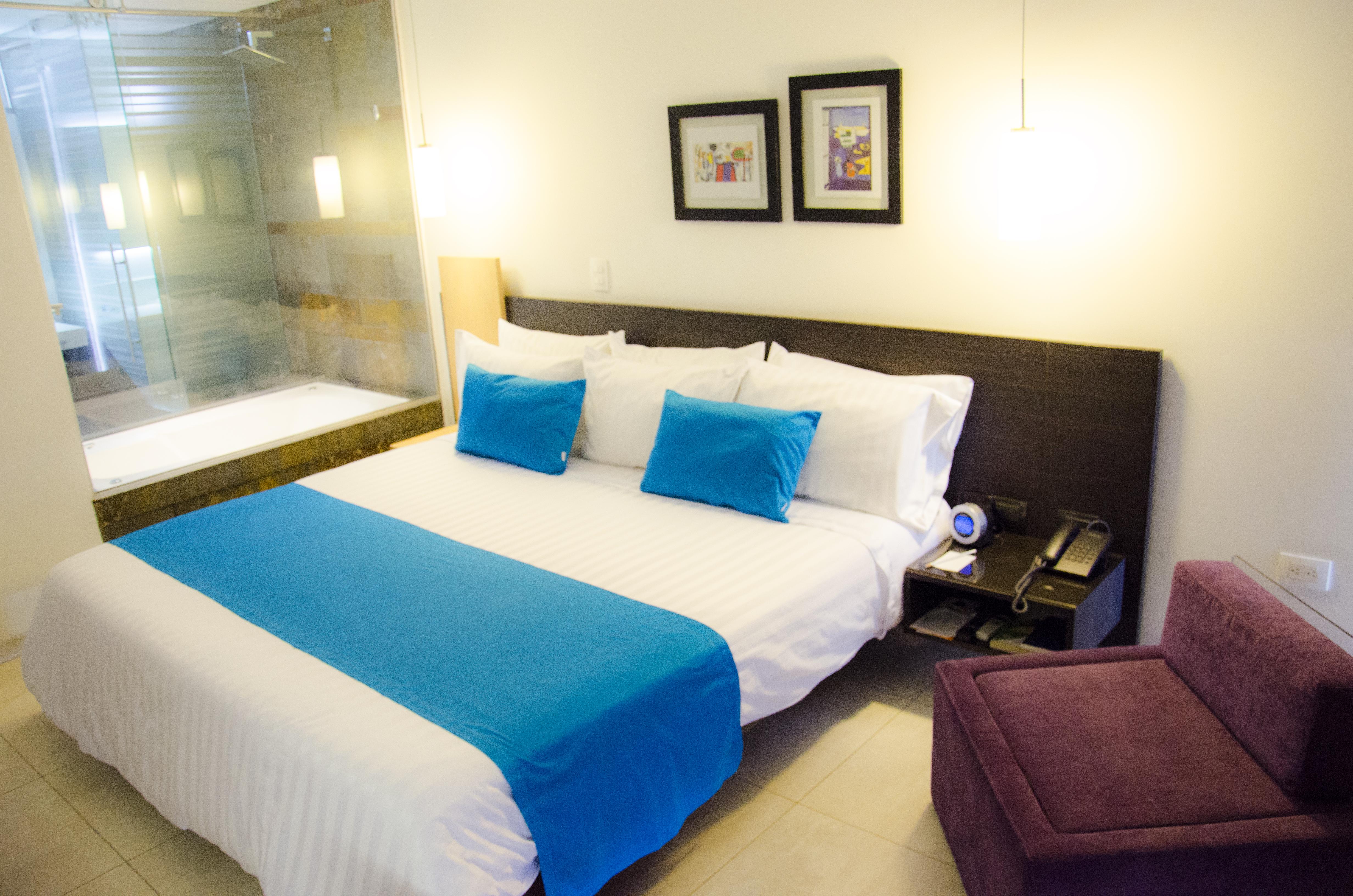 Hotel Casablanca Кукута Экстерьер фото