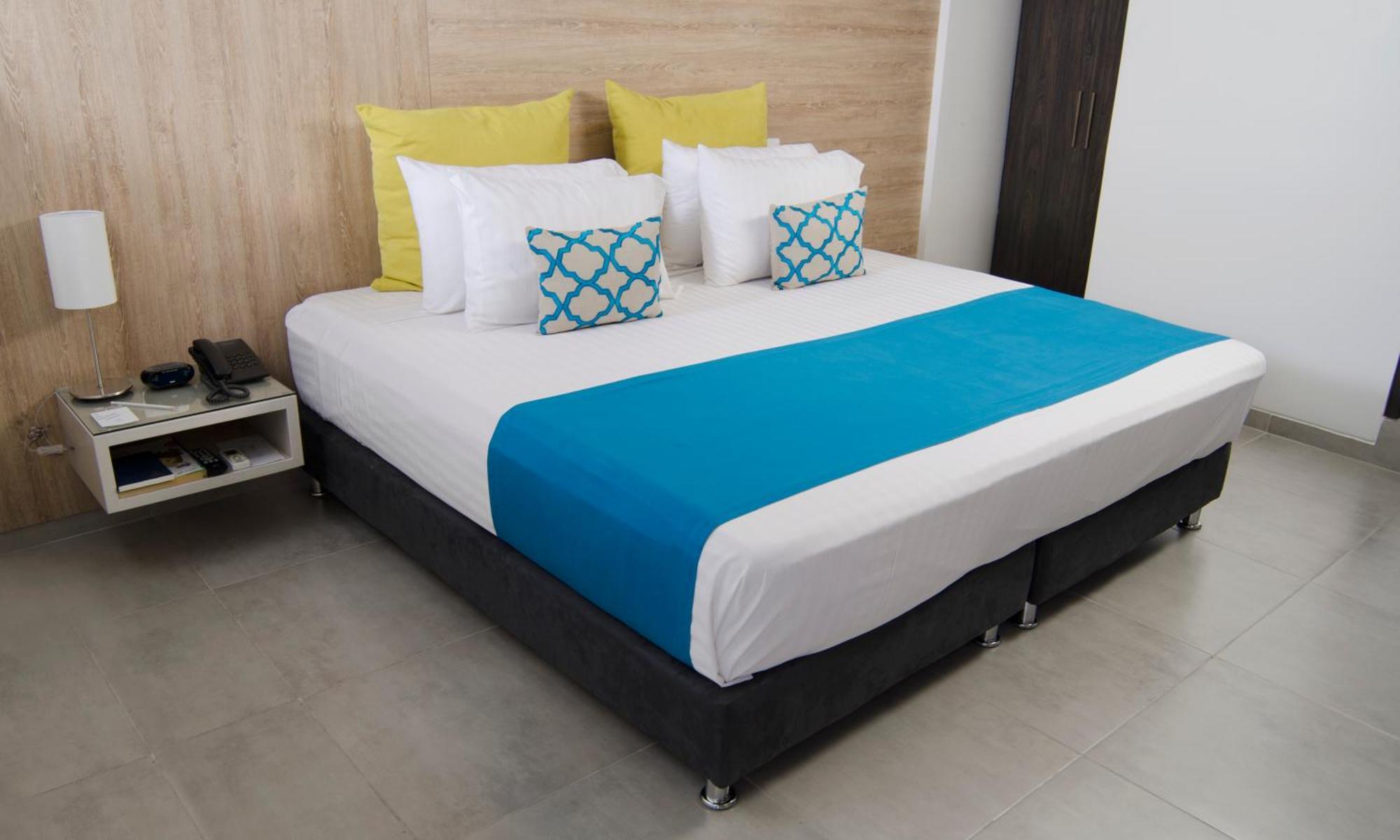 Hotel Casablanca Кукута Экстерьер фото